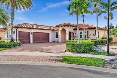 13220 SW 13th St, Davie, FL 33325