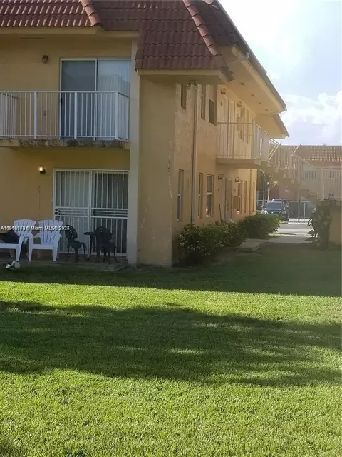 7121 SW 129th Ave #1, Miami, FL 33183