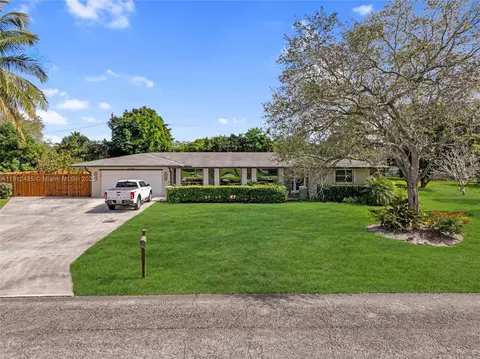 27845 SW 164th Ct, Homestead, FL 33031
