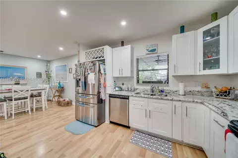 7440 Fillmore St, Hollywood, FL 33024