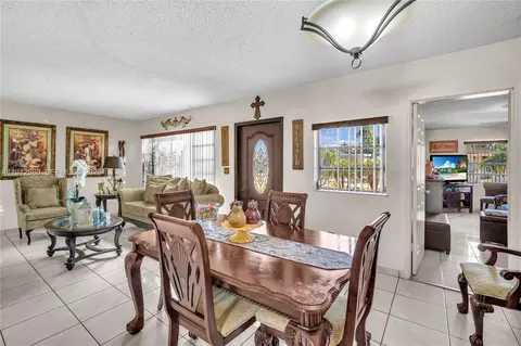 Dining - 683 W 39th St, Hialeah, FL 33012 photo 2 of 3