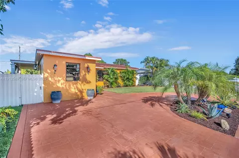 Exterior - 683 W 39th St, Hialeah, FL 33012 photo 3 of 12