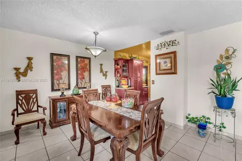 Dining - 683 W 39th St, Hialeah, FL 33012 photo 3 of 3