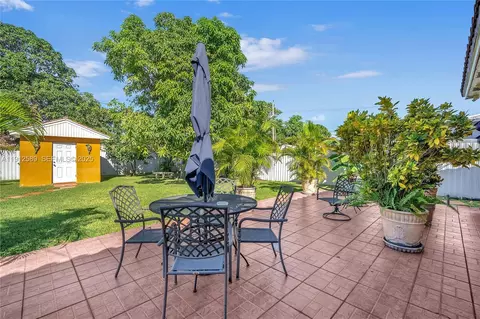Exterior - 683 W 39th St, Hialeah, FL 33012 photo 9 of 12