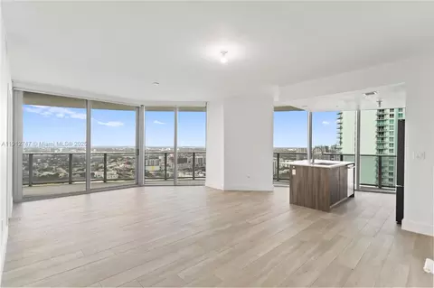 488 NE 18th St #3401, Miami, FL 33132