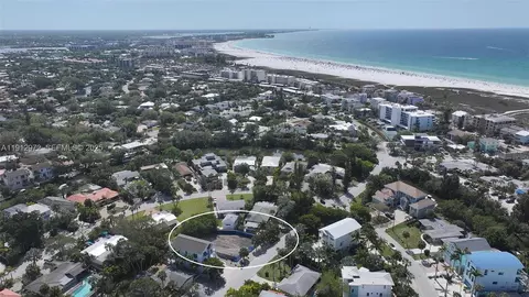 5371 Calle Florida, Sarasota, FL 34242
