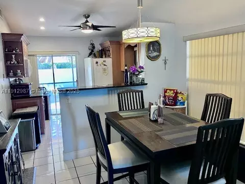 14630 S Beckley Sq, Davie, FL 33325