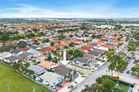 View/Area - 7416 W 32nd Ave, Hialeah, FL 33018 photo 10 of 10