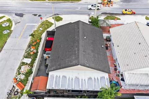 View/Area - 7416 W 32nd Ave, Hialeah, FL 33018 photo 4 of 10