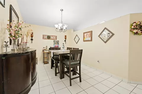 Dining - 7416 W 32nd Ave, Hialeah, FL 33018 photo 1 of 2