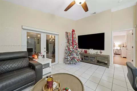 Other - 7416 W 32nd Ave, Hialeah, FL 33018 photo 2 of 6