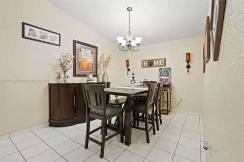 Dining - 7416 W 32nd Ave, Hialeah, FL 33018 photo 2 of 2