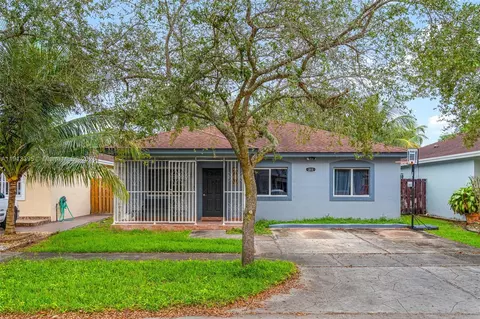 211 SW 15th Ter, Homestead, FL 33030