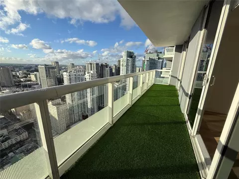 50 Biscayne Blvd #4807, Miami, FL 33132