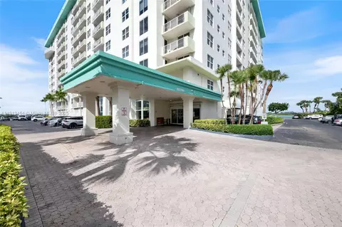 10350 W Bay Harbor Dr #10K, Bay Harbor Islands, FL 33154