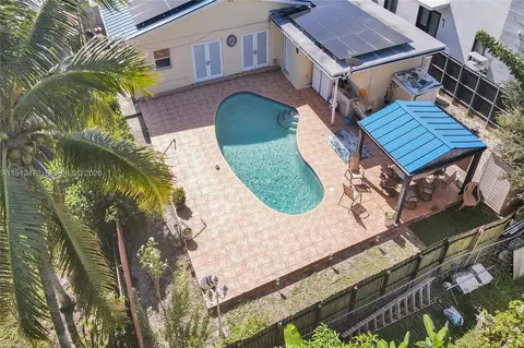 View/Area - 311 E 51st St, Hialeah, FL 33013 photo 2 of 13