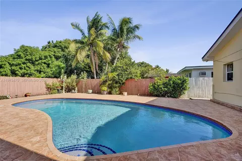 Exterior - 311 E 51st St, Hialeah, FL 33013 photo 3 of 6