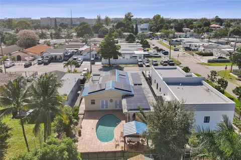 View/Area - 311 E 51st St, Hialeah, FL 33013 photo 7 of 13
