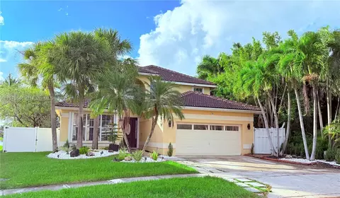 1140 NW 184th Pl, Pembroke Pines, FL 33029
