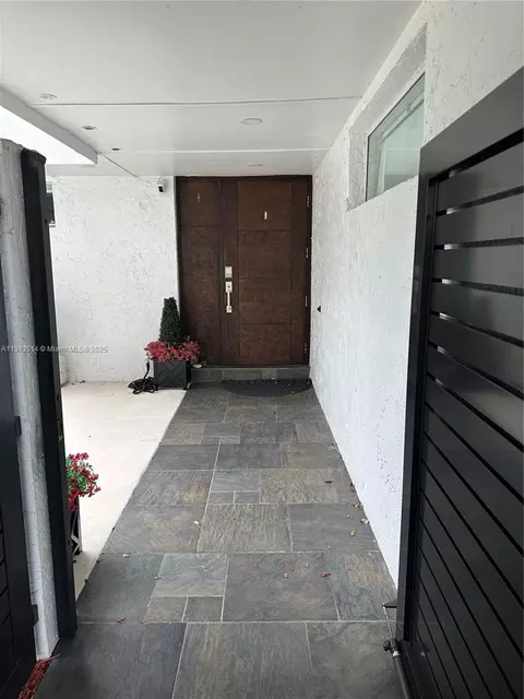 11370 SW 113th Ter, Miami, FL 33176