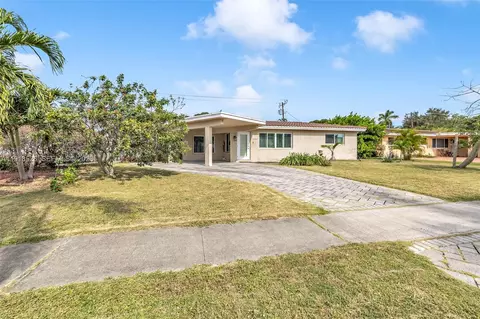 2221 NE 61st Ct, Fort Lauderdale, FL 33308