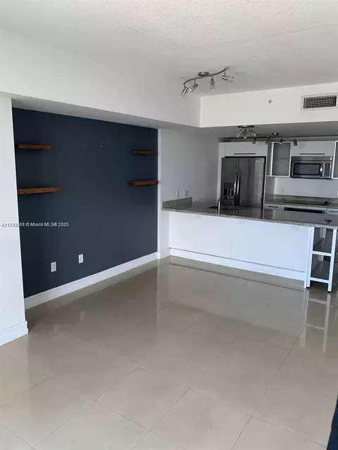 185 SW 7th St #2505, Miami, FL 33130