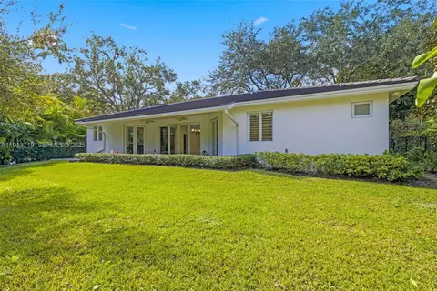 Exterior - 11199 SW 78th Ct, Pinecrest, FL 33156 photo 6 of 12
