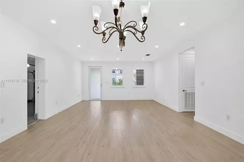 Living - 11199 SW 78th Ct, Pinecrest, FL 33156 photo 3 of 7
