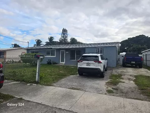 5110 NW 178th Ter, Miami Gardens, FL 33055