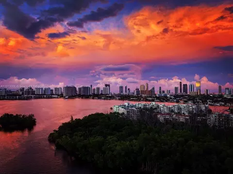 16385 Biscayne Blvd #3003, North Miami Beach, FL 33160