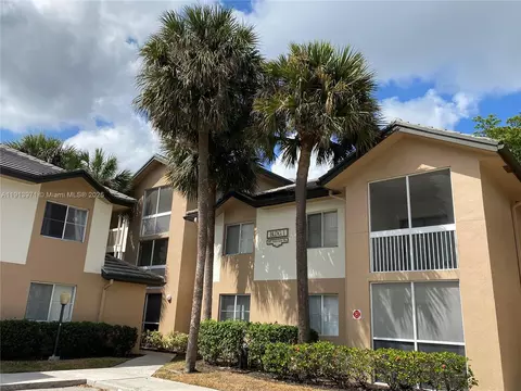 9977 Westview Dr #125, Coral Springs, FL 33076