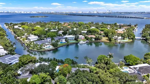 520 Bay Point Rd, Miami, FL 33137