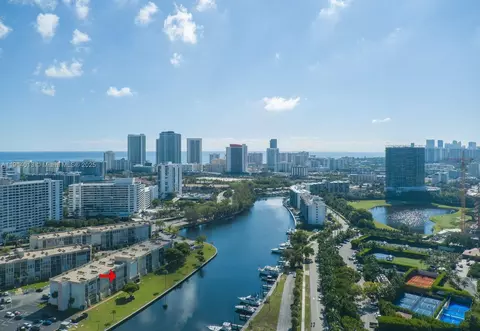 601 Three Islands Blvd #404, Hallandale Beach, FL 33009