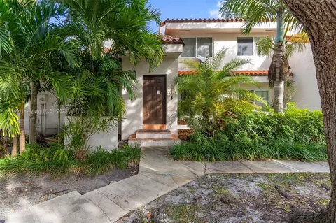 10930 SW 75th St, Miami, FL 33173