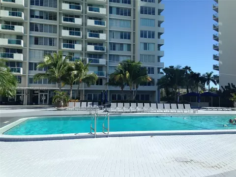 1200 West Ave #611, Miami Beach, FL 33139