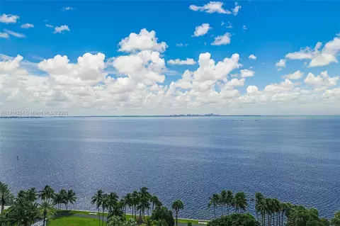 2 Grove Isle Dr #B1507, Miami, FL 33133