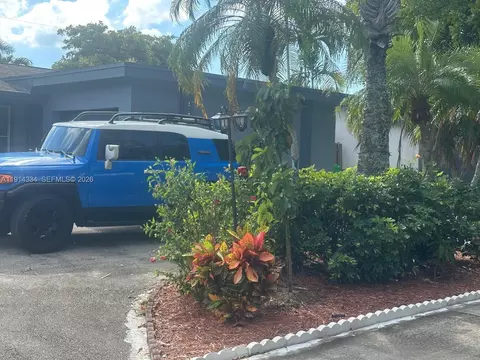 9530 Sunset Strip, Sunrise, FL 33322