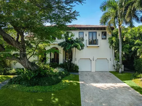 Exterior - 320 Atlantic Rd, Key Biscayne, FL 33149 photo 10 of 10