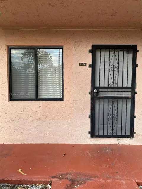 2150 W 60th St #11104, Hialeah, FL 33016