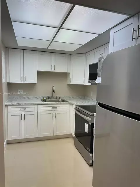5530 NW 44th St #308C, Lauderhill, FL 33319