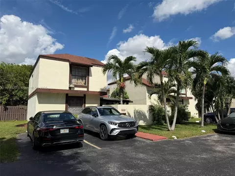 10053 NW 4th Ln #10053, Miami, FL 33172