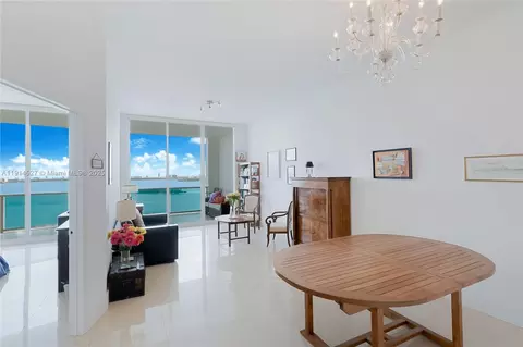 725 NE 22nd St #17E, Miami, FL 33137