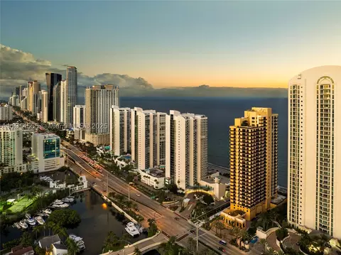 16275 Collins Ave #UPH1, Sunny Isles Beach, FL 33160