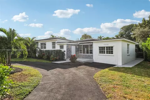 12630 NE Miami Pl, North Miami, FL 33161