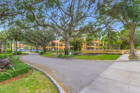 15563 N Miami Lakeway N, Miami Lakes, FL 33014