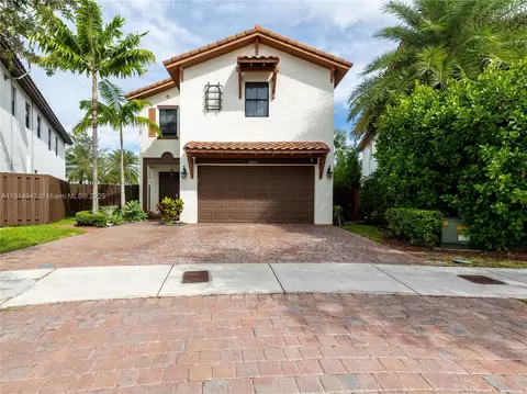 8777 NW 102nd Ct, Doral, FL 33178