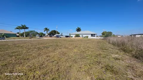 1427 NE 20 Th, Cape Coral, FL 33909