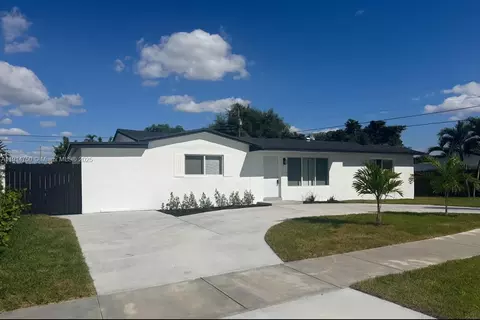 10315 SW 42nd St, Miami, FL 33165