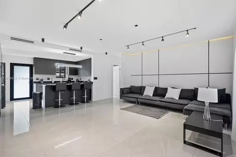 1101 N 14th Ave, Hollywood, FL 33020