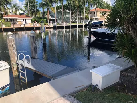 76 Isle Of Venice Dr Dock, Fort Lauderdale, FL 33301